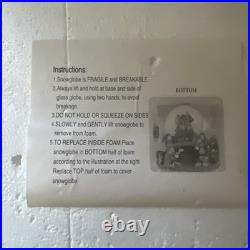 Walt Disney World musical snow globe Retired With Working Lights #1510010 In Box