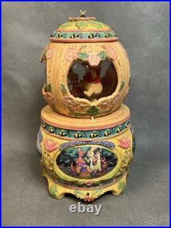 Winnie-the-Pooh's Thoughtful Spot Disney Store Snow Globe Music Box See Video