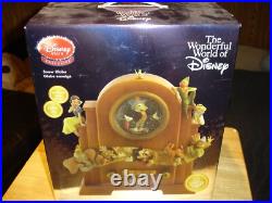 Wonderful World of Disney Snow globe Wish Upon a Star Jiminy Cricket Radio
