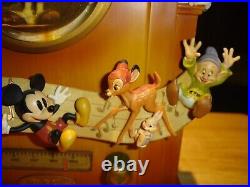 Wonderful World of Disney Snow globe Wish Upon a Star Jiminy Cricket Radio