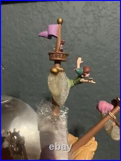 World of Disney Magical Gathering Ship A Whole New World Musical Snow Globe Nice World of Disney Magical Gathering Ship A Whole New World Musical Snow Globe Nice